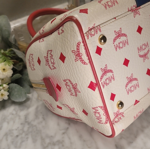 MCM Vicetos Princess Lioness Boston Leather & Suede Bag EUC - Picture 7 of 12